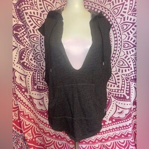 Victory Secret Gray Sleeveless Hoodie V- Neck Women’s Size XS